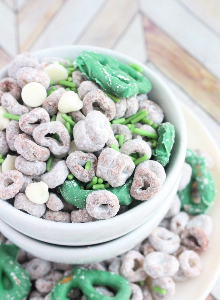 Cheerios Muddy Buddies- Big Green House
