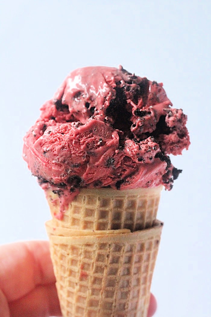 No Churn Red Velvet Oreo Ice Cream